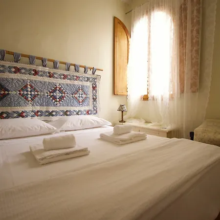 Palazzuolo Apartment Florence